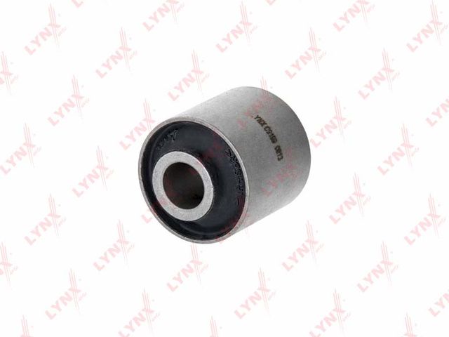 Сайлентблок заднего рычага подвески LYNXauto. Артикул C9199