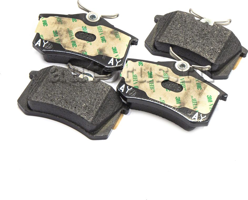 Тормозные колодки VAG. Артикул 5K0698451E