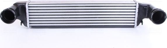 Интеркулер Nissens ** FIRST FIT **. Артикул 96723