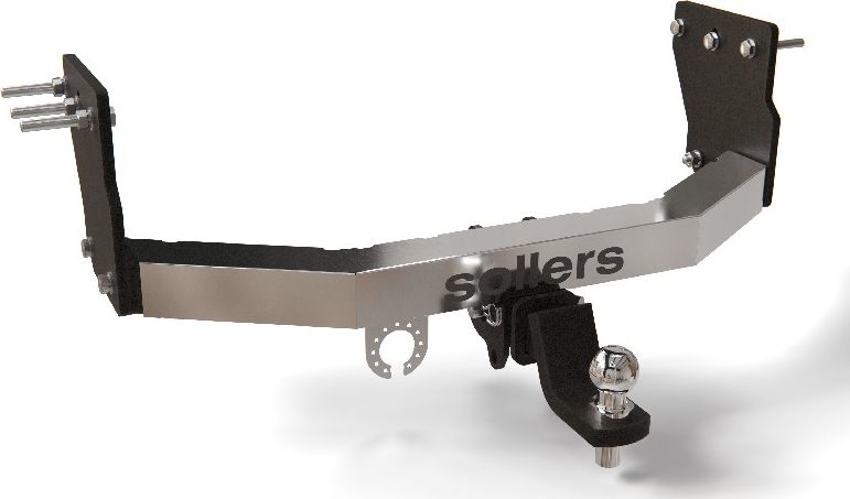 Фаркоп ТСС под американский квадрат для Sollers Atlant 2023-2026 с накладкой с надписью Sollers. Артикул TCU00356