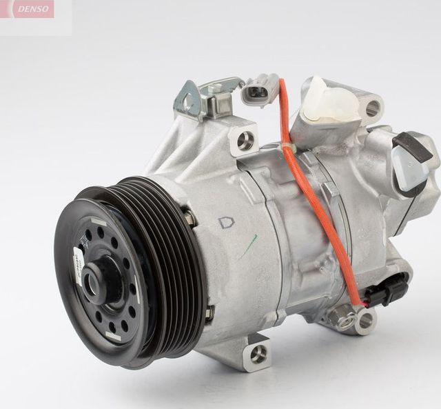 Компрессор кондиционера Denso. Артикул DCP50240