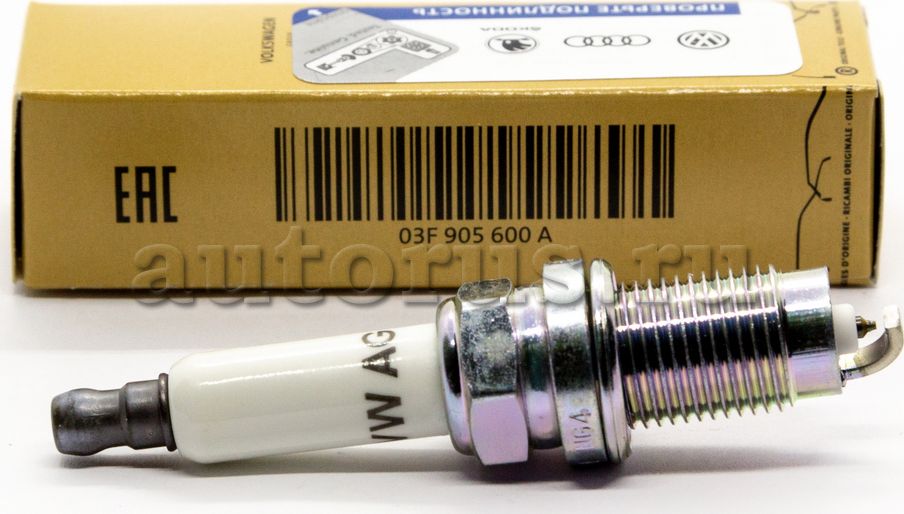 Свеча зажигания VAG. Артикул 03F 905 600A