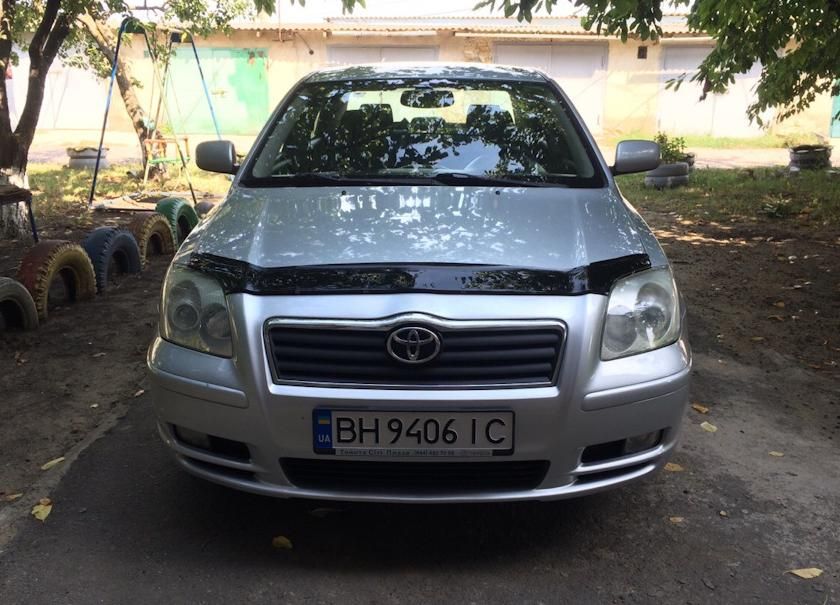 Дефлектор V-Star для капота Toyota Avensis II 2003-2008. Артикул H1006