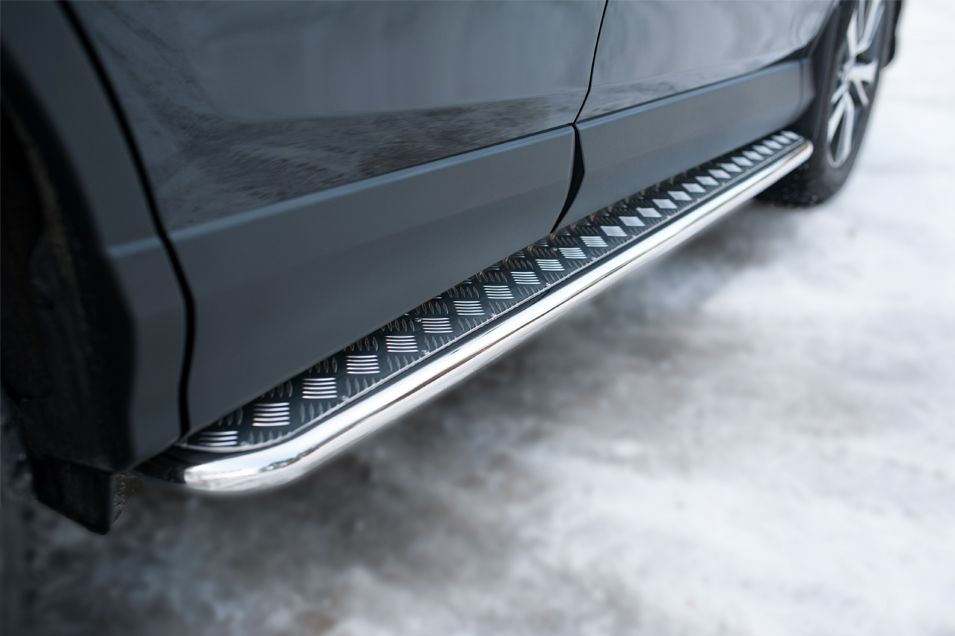 Защита порогов RusStal труба d42 с листом (лист алюминий, профиль нержавеющая сталь) (вариант1) для Toyota RAV4 IV 2015-2019. Артикул TR4L-0021991