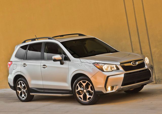 Пороги алюминиевые Rival Premium для Subaru Forester IV 2012-2018. Артикул A173ALP.5401.1