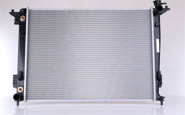 Радиатор охлаждения двигателя Nissens. Артикул 67514