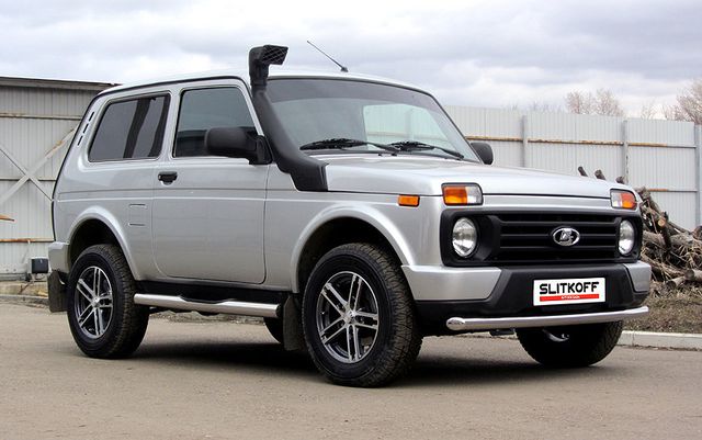 Защита Slitkoff переднего бампера d57 радиусная для ВАЗ 2121 4х4 Urban 3дв. 2014-2026. Артикул NivUR002