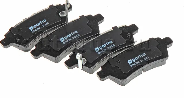 Колодки тормозные дисковые | перед прав/лев | (Partra) Partra. Артикул BP6182