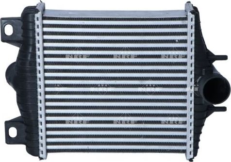 Интеркулер NRF для Land Rover Range Rover IV 2012-2026. Артикул 30988