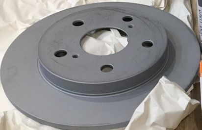 Тормозной диск Zimmermann Coat Z задний для Toyota Auris I 2007-2012. Артикул 590.2811.20