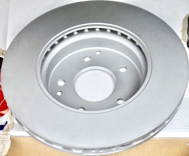 Тормозной диск Zimmermann Coat Z. Артикул 400.1435.20