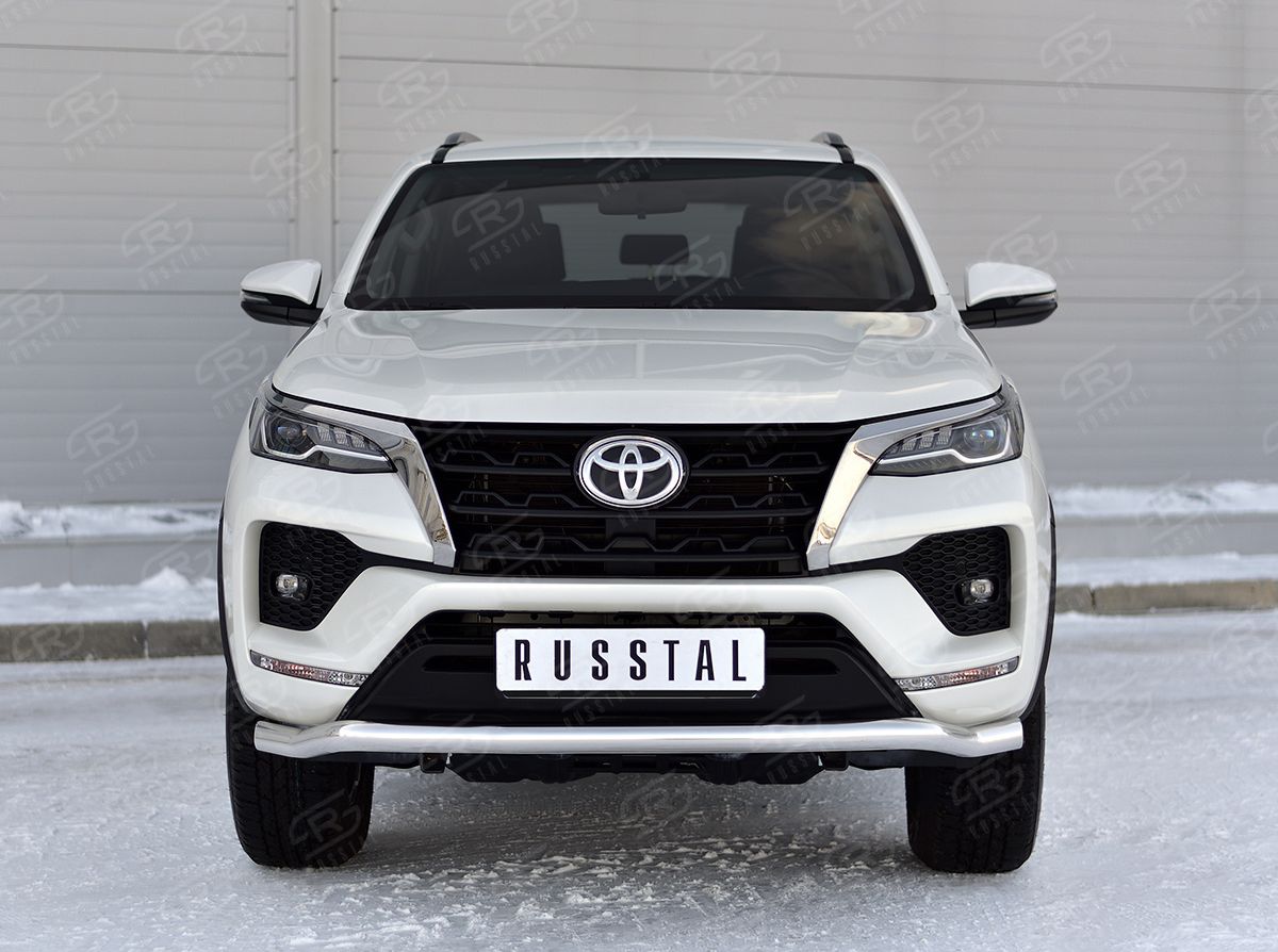Защита RusStal переднего бампера d63 волна для Toyota Fortuner II 2020-2026. Артикул TFRZ-003524