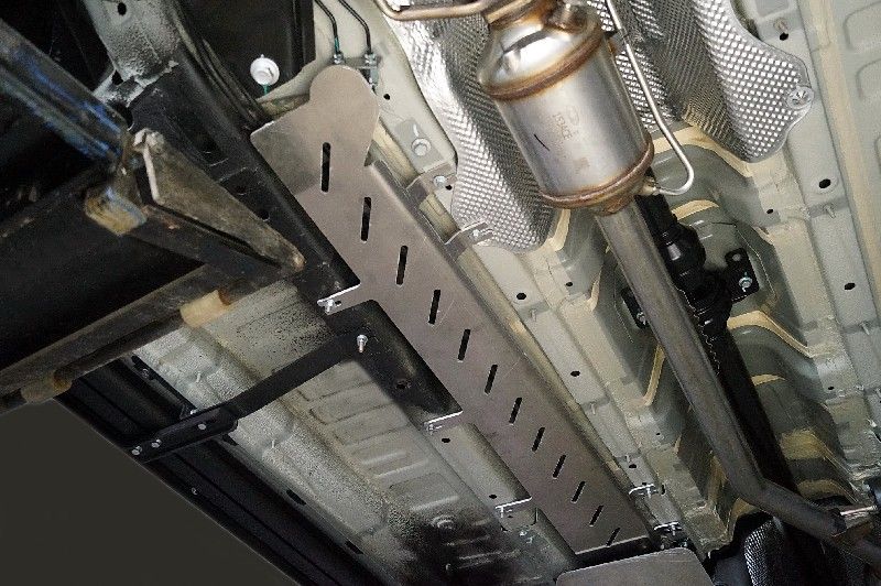 Защита алюминиевая ТСС (4 мм) для топливопровода  2 шт.  Exeed RX 2023-2026. Артикул ZKTCC00631