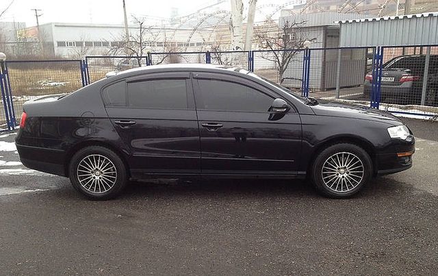 Дефлекторы Cobra Tuning для окон Volkswagen Passat B7 седан 2010-2014. Артикул V21506