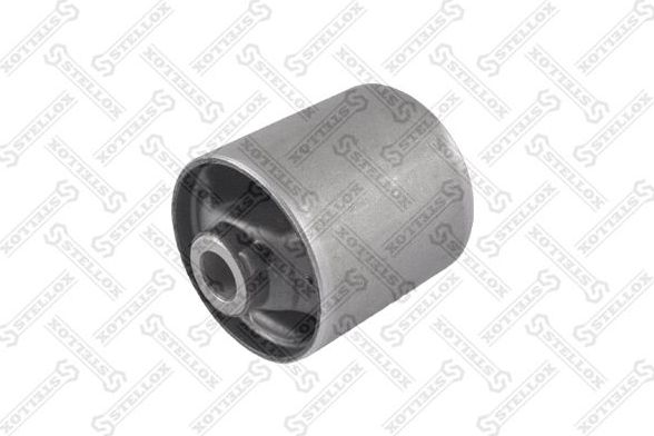 Сайлентблок переднего рычага подвески Stellox. Артикул 77-01605-SX