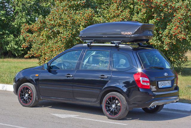 Автомобильный бокс Yuago Avatar двусторонний (тиснение) (EuroLock) черный (460 л, 186х86х46 см). Артикул 2000000012995