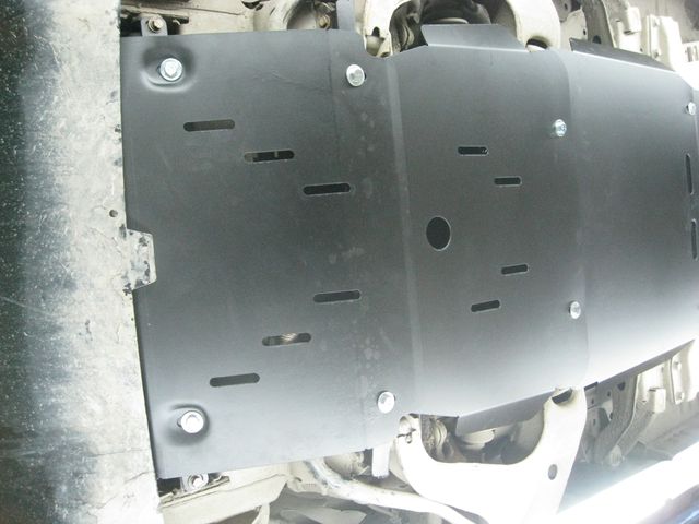 Защита алюминиевая Alfeco для картера и радиатора Mitsubishi Pajero Sport I 2000-2004. Артикул ALF.14.36 AL4