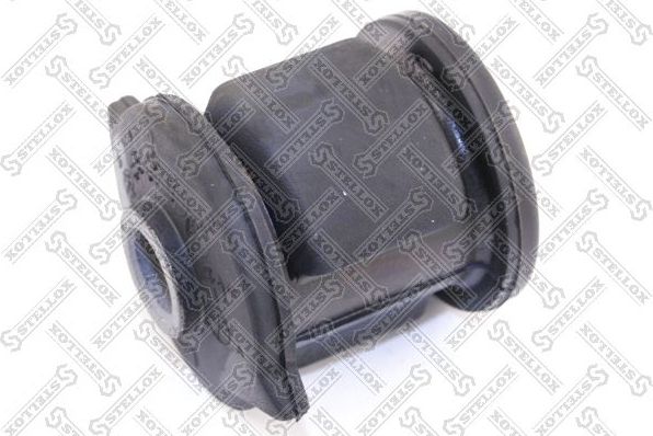 Сайлентблок переднего рычага подвески Stellox. Артикул 87-98002-SX