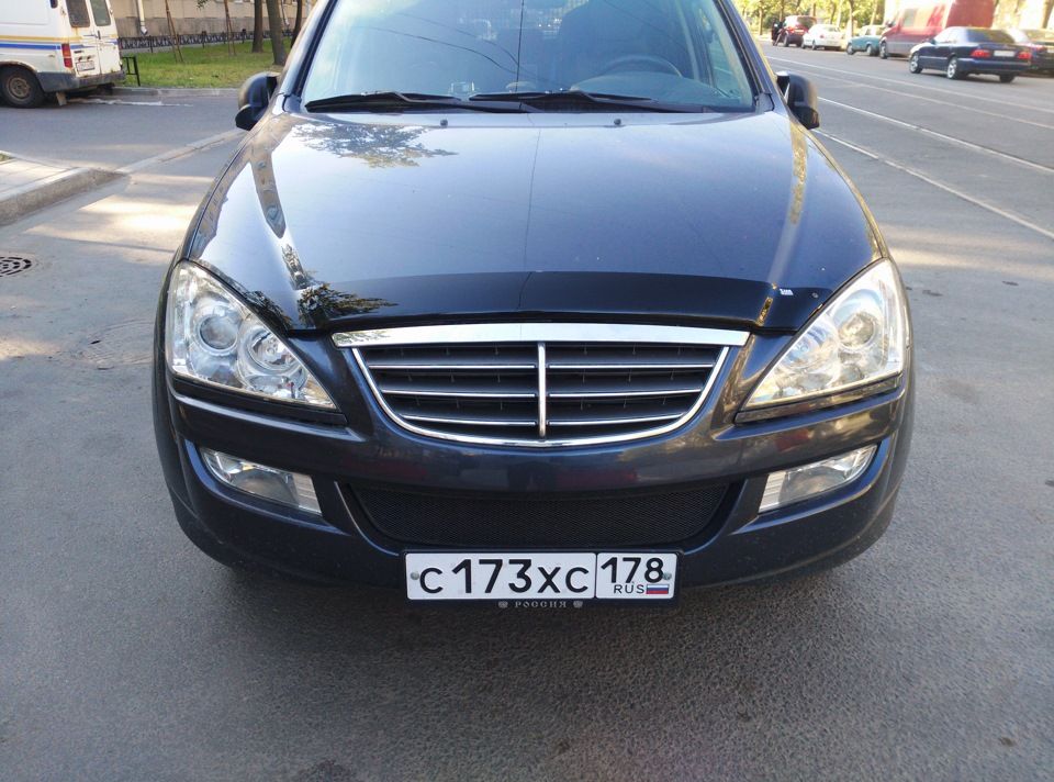 Дефлектор SIM для капота SsangYong Kyron 2005-2015. Артикул SSSKYR0612