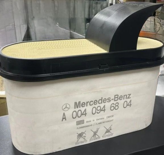 Воздушный фильтр Mercedes-Benz. Артикул A0040946804