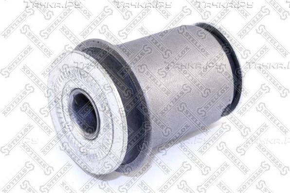 Сайлентблок переднего рычага подвески Stellox. Артикул 87-98072-SX