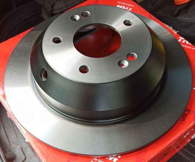 Тормозной диск TRW. Артикул DF7996