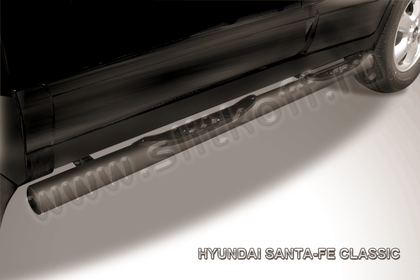 Пороги Slitkoff труба d76 с проступями ЧЕРНЫЕ матовые для Hyundai Santa Fe Classic (Таганрог) 2001-2013. Артикул HSFT010B