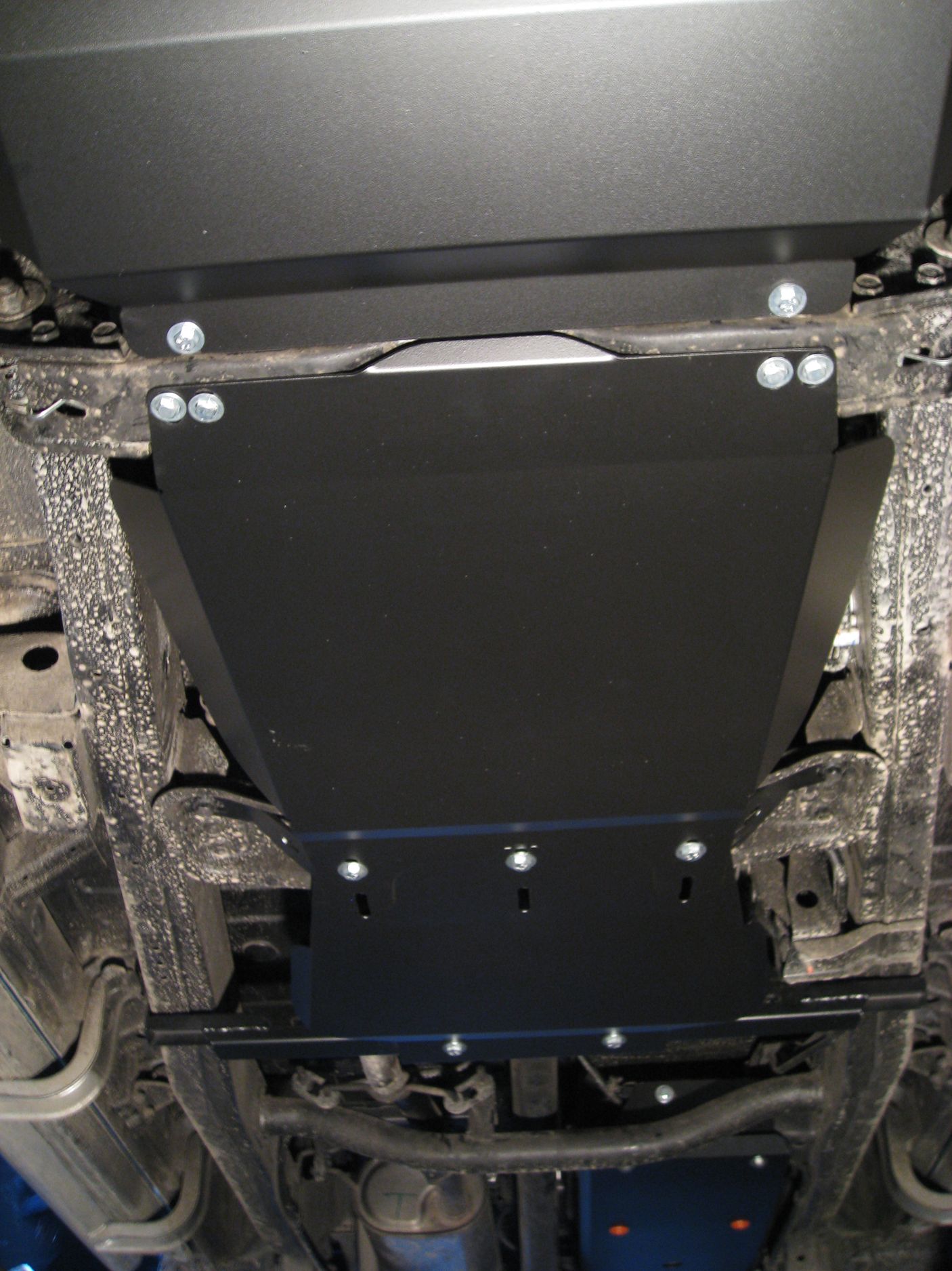 Защита Alfeco для КПП и раздатки (2 части) Mitsubishi L200 IV 2006-2015. Артикул ALF.14.09