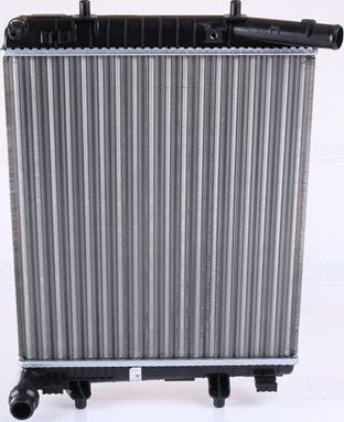 Радиатор охлаждения двигателя Nissens. Артикул 636016