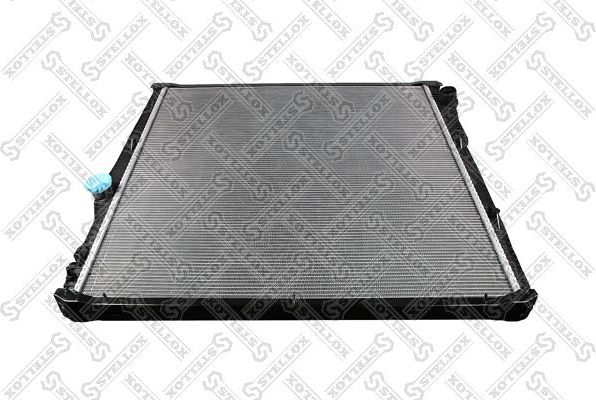 Радиатор охлаждения двигателя Stellox. Артикул 81-03478-SX