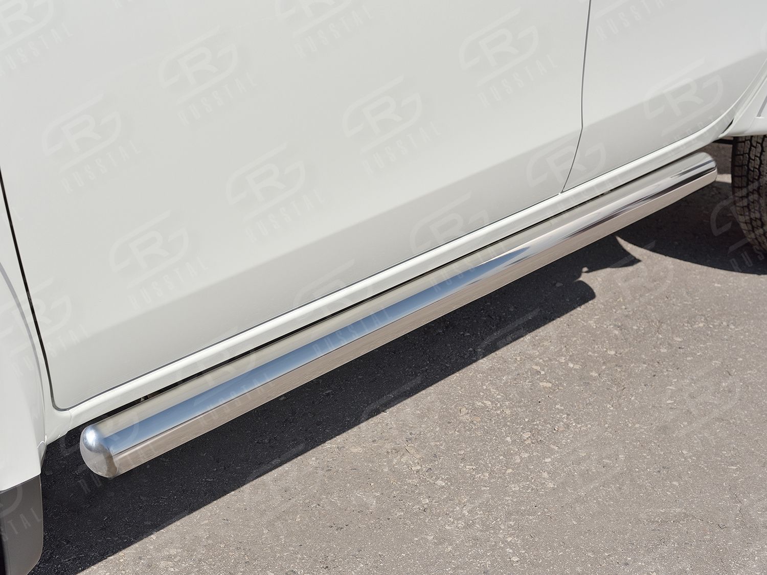 Защита порогов РусCталь труба d76 (вариант 3) для Mitsubishi L200 V 2015-2019. Артикул ML2T-0022483