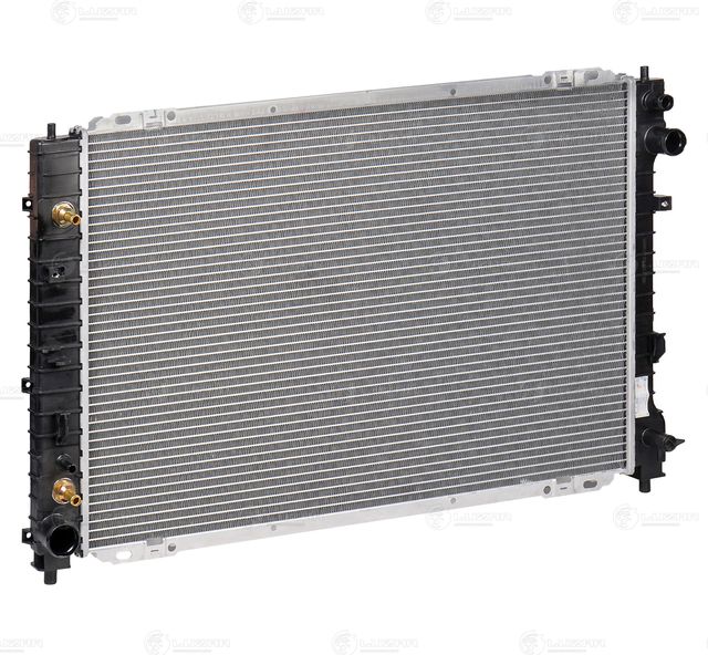 Радиатор охлаждения двигателя Luzar для Ford Escape I 2001-2007. Артикул LRc 1073