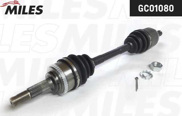 Полуось (привод в сборе, приводной вал) Miles левая для Nissan Primera P11 1996-2002. Артикул GC01080