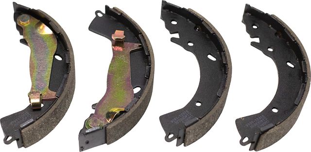 Колодки тормозные задние барабанные (Low Metallic) (Cworks). Артикул C14CR0026