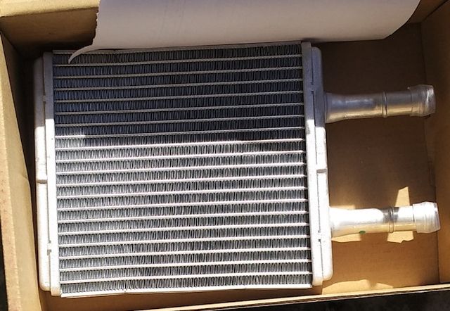 Радиатор отопителя (печки) AVA. Артикул HY6061