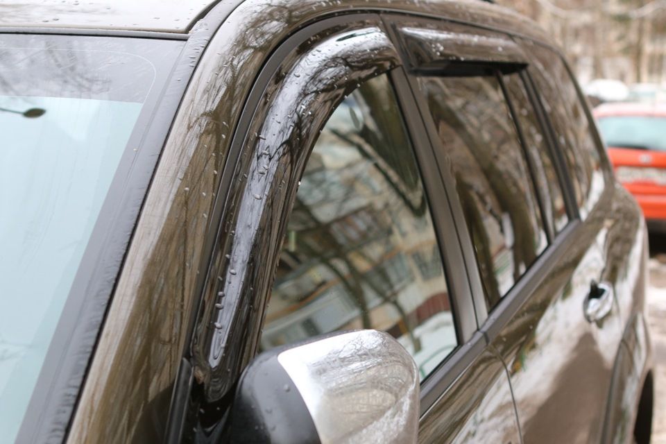 Дефлекторы SIM для окон Mitsubishi Pajero Sport II 2008-2016. Артикул SMIPSP0832