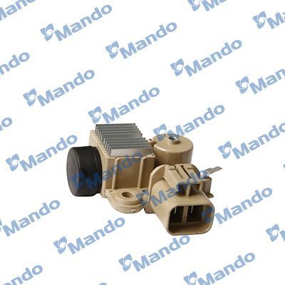 Реле-регулятор напряжения генератора Mando. Артикул BN0K2A218W63