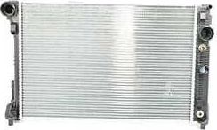 Радиатор охлаждения двигателя BSG для Mercedes-Benz GLK-Класс I (X204) 2008-2015. Артикул BSG 60-520-037