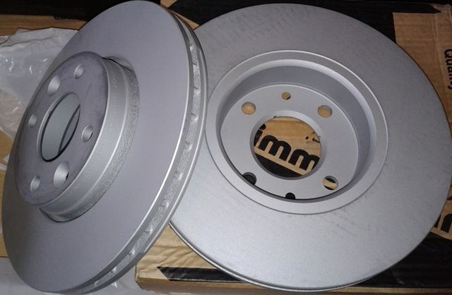 Тормозной диск Zimmermann Coat Z. Артикул 470.2416.20