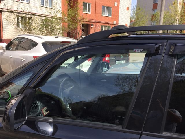 Дефлекторы V-Star для окон Suzuki SX4 I xэтчбек 2006-2013. Артикул D19073