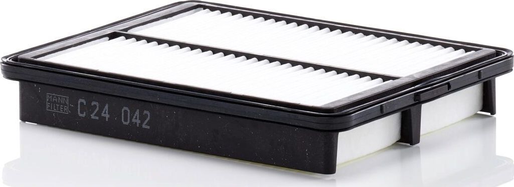 Воздушный фильтр Mann-Filter. Артикул C 24 042