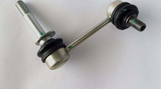 Стойка (тяга) стабилизатора GMB передняя правая для Toyota Mark II IX (X110) 2002-2007. Артикул 1001-0351