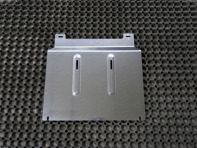 Защита алюминиевая ТСС (4 мм) для картера Lexus LX 570 2008-2022, Sport 2014-2022. Артикул ZKTCC00035