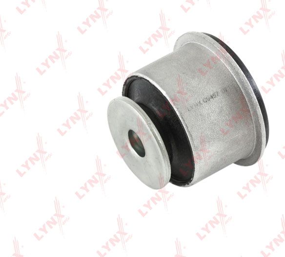 Сайлентблок переднего рычага подвески LYNXauto. Артикул C9457