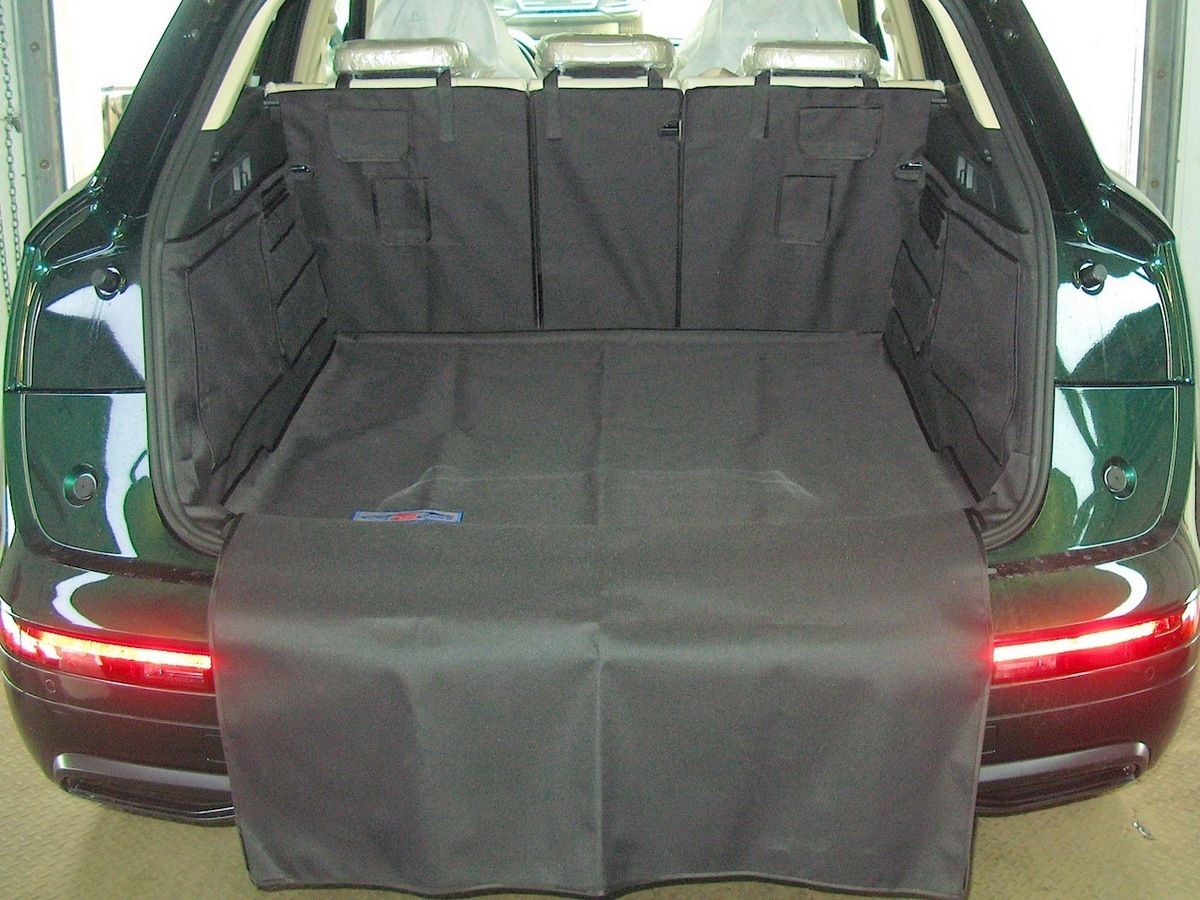 Защитный чехол AUTOSMSTUDIO "Maxi" в багажник автомобиля для Audi Q5 II 2016-2026, серый. Артикул TP-Q5II-MAXI-GR