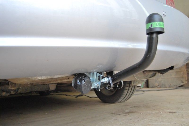 Фаркоп Лидер-Плюс для Hyundai Sonata IV (вкл. ТагАЗ) EF седан 2001-2005. Артикул H203-A