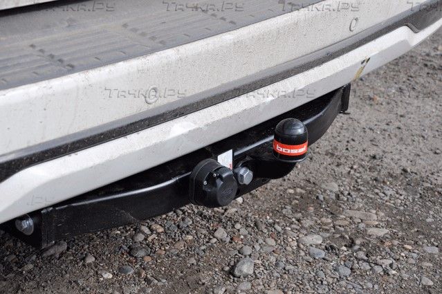 Фаркоп Oris (ранее Bosal) для Lexus LX 570 2007-2026. Фланцевое крепление. Артикул 3017-F