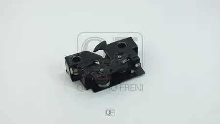 ЗАМОК КАПОТА (Quattro Freni). Артикул QF42G00080