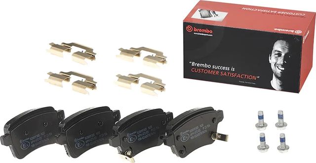 Тормозные колодки Brembo задние для Fiat 500L I 2013-2026. Артикул P 23 156