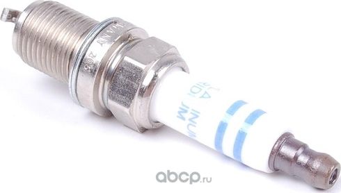 Свеча зажигания BMW. Артикул 12120032135